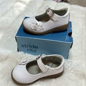 Stride Rite White Mary Jane 5.5